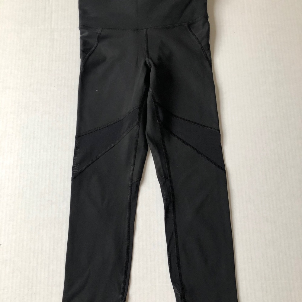 ATHLETA workout tights with mesh detailing